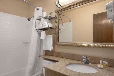 مُتل Days Inn By Wyndham Keene Nh