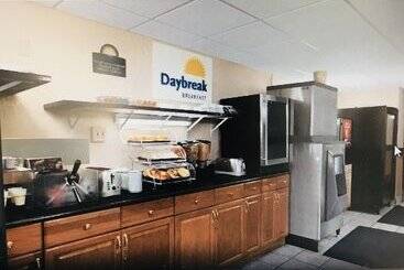 مُتل Days Inn By Wyndham Keene Nh