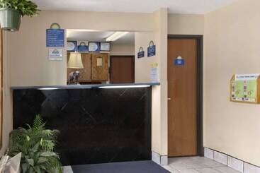 مُتل Days Inn By Wyndham Keene Nh