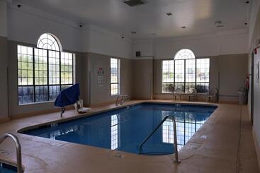 مُتل Namaste Inn & Suites Dawsonville