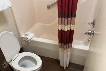 モーテル Red Roof Inn Cookeville  Tennessee Tech