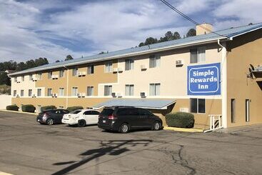 汽车旅馆  Simple Rewards Inn