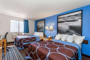 مُتل Super 8 By Wyndham Lewiston Auburn Area
