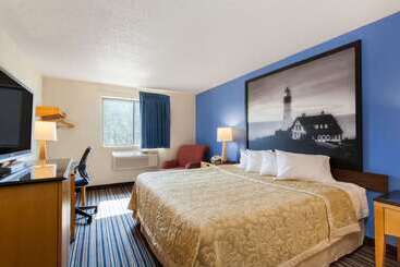 مُتل Super 8 By Wyndham Lewiston Auburn Area