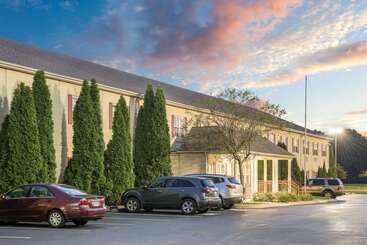 مُتل Super 8 By Wyndham Maumee Perrysburg Toledo Area