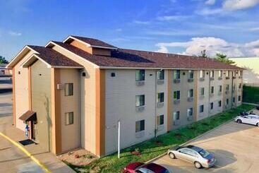 مُتل The Quincy Inn & Suites