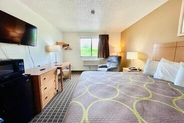 مُتل The Quincy Inn & Suites
