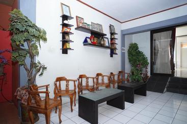 هتل Oyo 2904  Yayang Syariah
