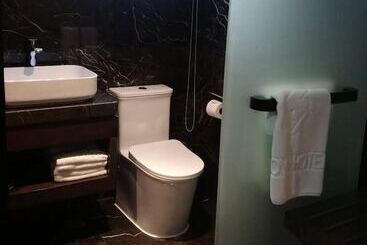 Hoya International Hotel Yangon