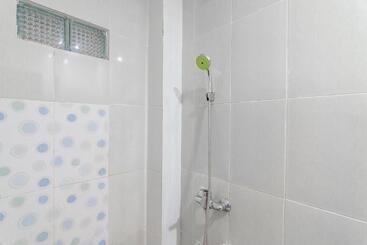 پانسیون Reddoorz At Rajawali Km 5 Palangkaraya