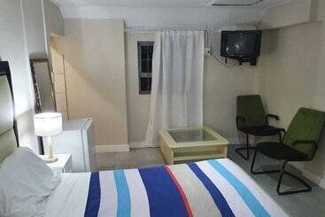 پانسیون The Monument Guesthouse