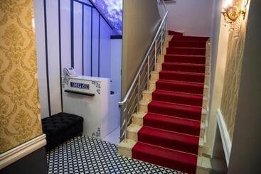 تختخواب و صبحانه Comfort Hotel Van