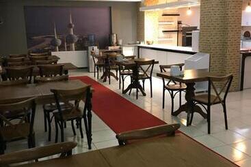 تختخواب و صبحانه Comfort Hotel Van