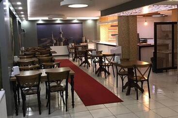 تختخواب و صبحانه Comfort Hotel Van