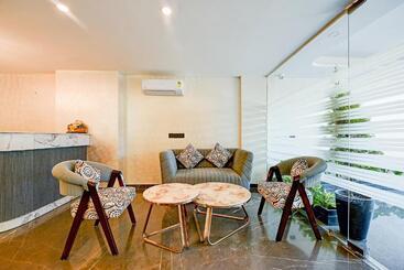 Fabhotel Soft Petals