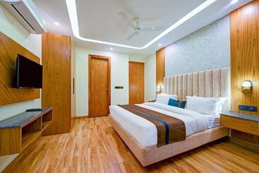 Fabhotel Soft Petals