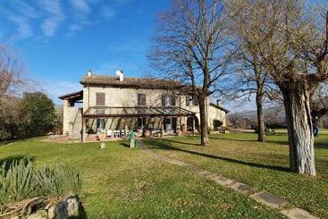 هتل Agriturismo Virano19