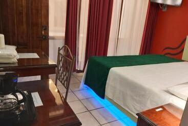 هتل Boutique Tekali Inn