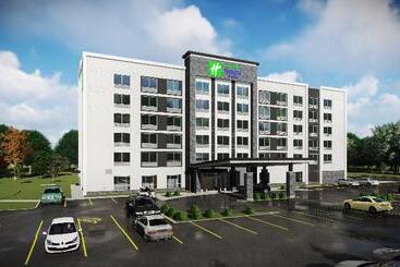 هتل Holiday Inn Express & Suites   Aurora, An Ihg