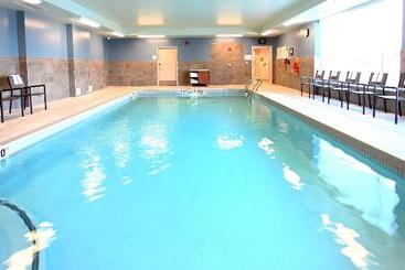 هتل Holiday Inn Express & Suites   Aurora, An Ihg