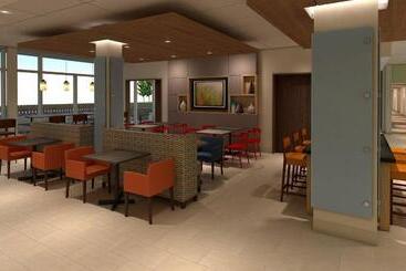 هتل Holiday Inn Express & Suites   Aurora, An Ihg