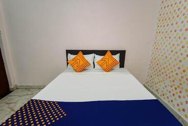 Spot On 66974 Hotel Shri Gurukripa