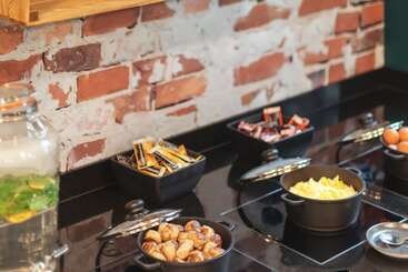 هتل Holiday Inn   The Niu, Bricks Hamburg Eppendorf, An Ihg