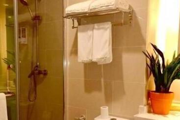 هتل Greentree Inn Fuyang Technician College