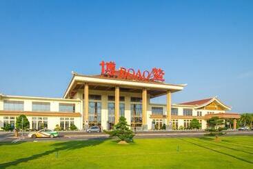 هتل Greentree Inn Qionghai Boao Railway Station Business