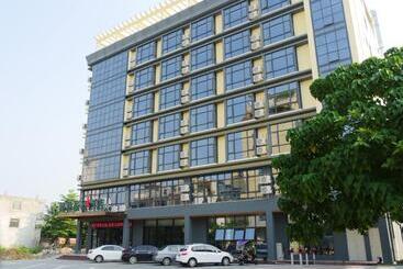 هتل Greentree Inn Qionghai Boao Railway Station Business
