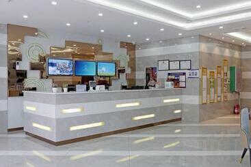 هتل Greentree Inn Qionghai Boao Railway Station Business