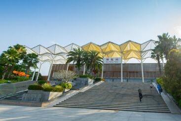 هتل Greentree Inn Qionghai Boao Railway Station Business