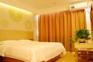 هتل Greentree Inn Taiyuan Wanbailin District West Bua Station Express