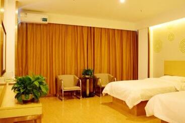 هتل Greentree Inn Taiyuan Wanbailin District West Bua Station Express