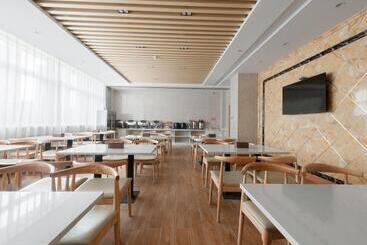 هتل Greentree Inn Wuhu Eshan Road University City