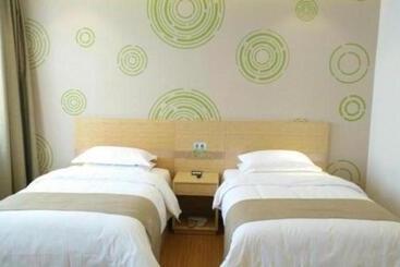 هتل Greentree Inn Huaqingchi Subway Station