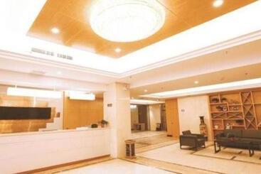 هتل Greentree Inn Huaqingchi Subway Station