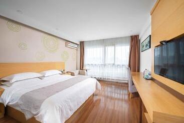 هتل Greentree Inn Yancheng National Fitness Center Express