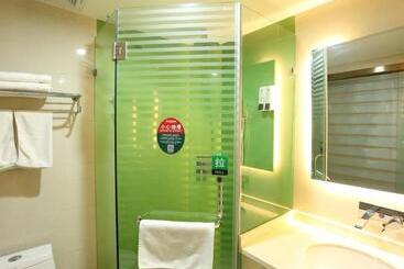 هتل Greentree Inn Zhangye Liangjiadun Town Zhangnin Road