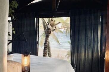 هتل Libelula Tulum Beachfront