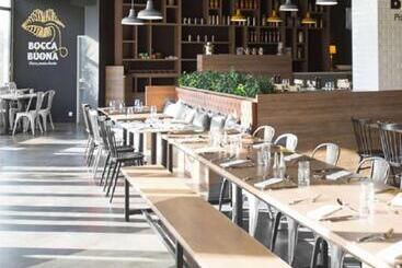Park Inn By Radisson Vilnius Airport Hotel & Conference Centre