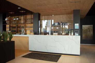 Park Inn By Radisson Vilnius Airport Hotel & Conference Centre