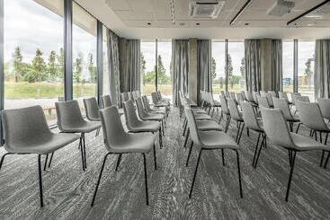 Park Inn By Radisson Vilnius Airport Hotel & Conference Centre