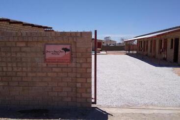 هتل Stop 'n Stay Otavi Rest Camp