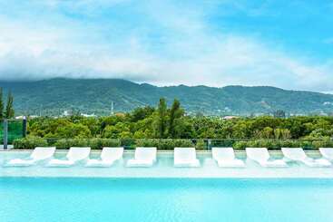 Hilton Garden Inn Phuket, Thailand - Choeng Thale