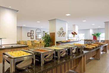 هتل Wyndham Olimpia Royal S