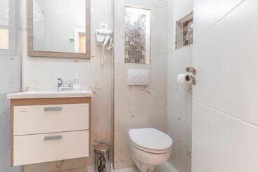 پانسیون Apartman 1 Kovačina