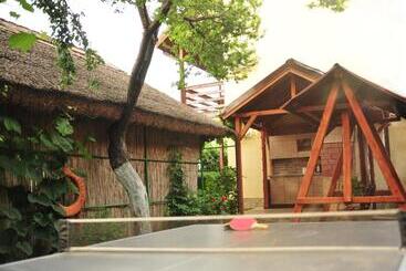 پانسیون Casa Boby