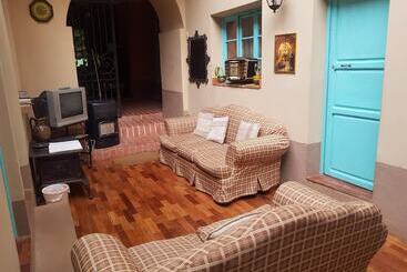 پانسیون Hospedaje Milenio   Hostel