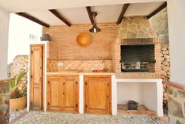 1066 Villa Laero